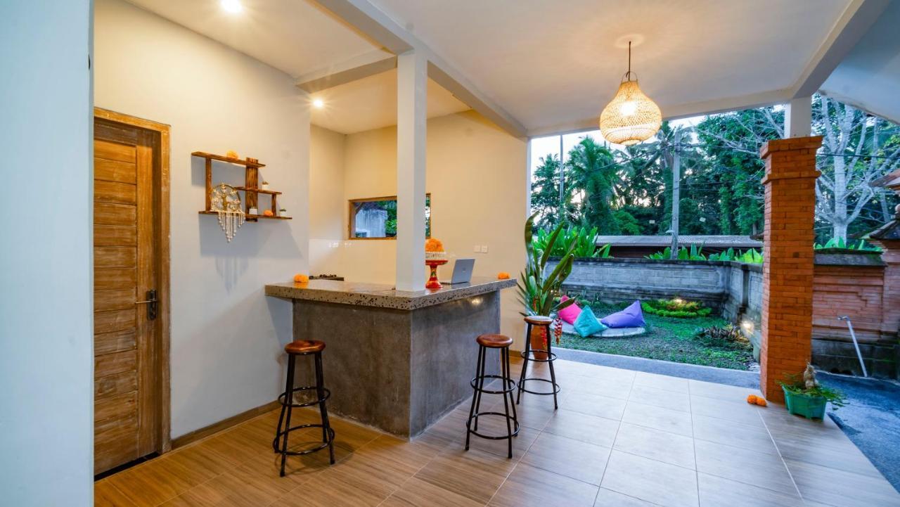Aura Dormitory House Ubud Exterior foto