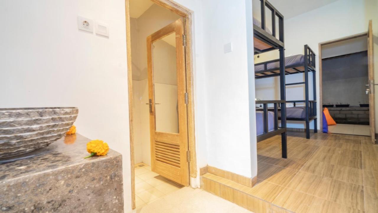 Aura Dormitory House Ubud Exterior foto